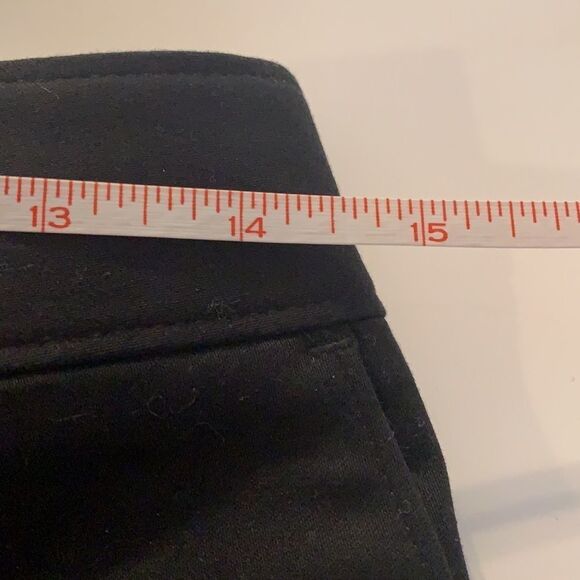 𝅺express black shorts two front pockets two back pockets 4 1/2 inch inseam NWT - Picture 7 of 8